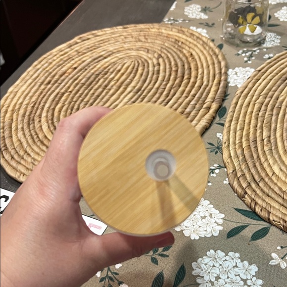 1995 30th Birthday Frosted Glass Tumbler with Bamboo Lid and Straw - Picture 4 of 5